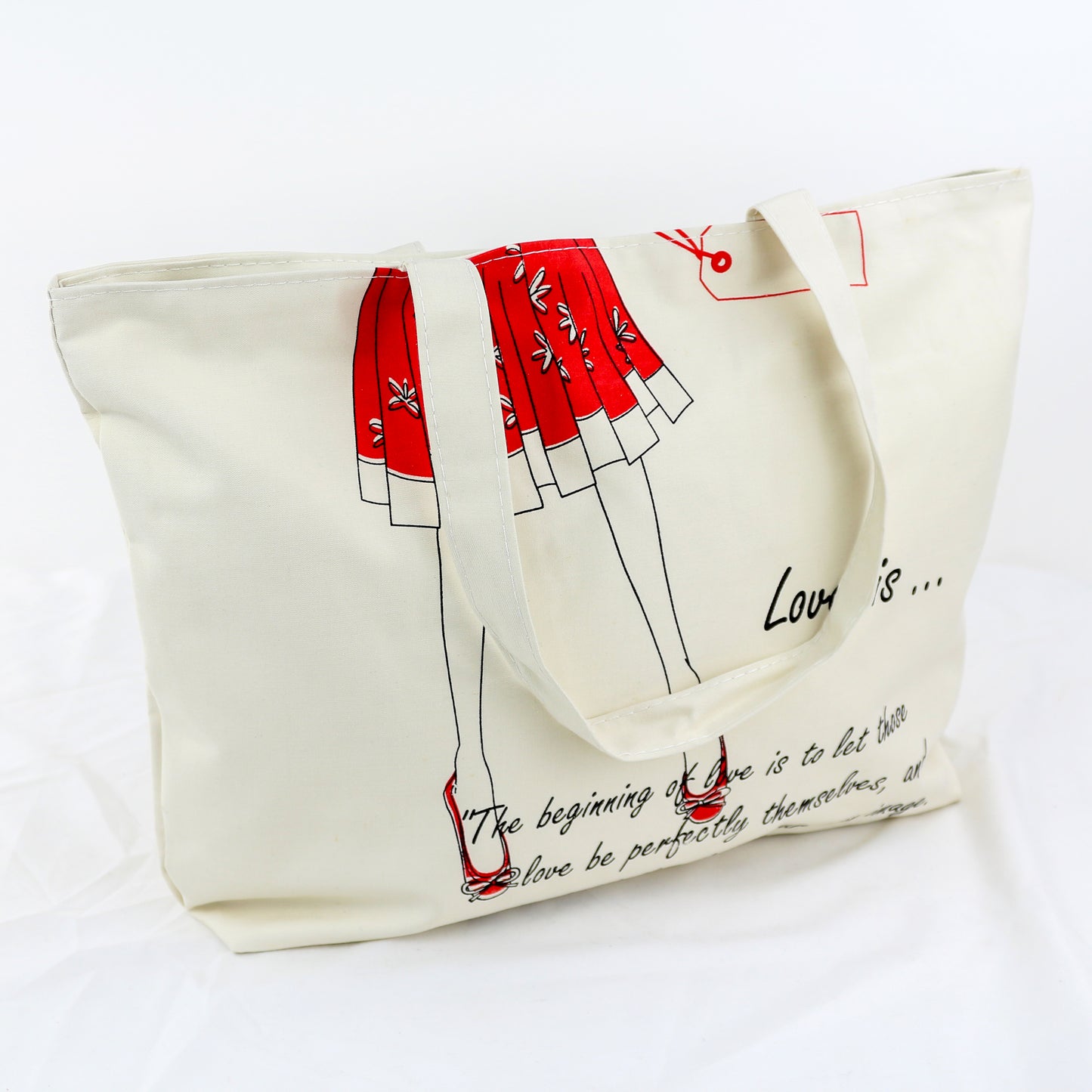 Stylish canvas shoulder bag